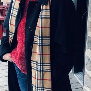 Vintage Burberry trench coat woman